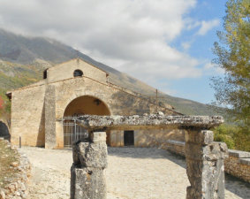 Near Alba Fucens