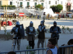 4 Knights ready for Battle